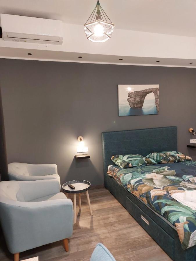 Rooms And Apartment Feral Rovinj Exterior foto